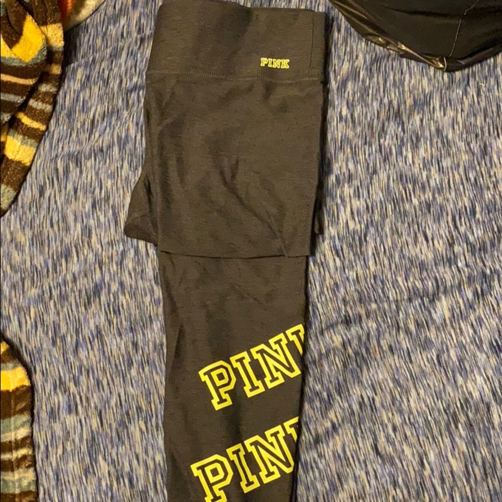 Gray leggings